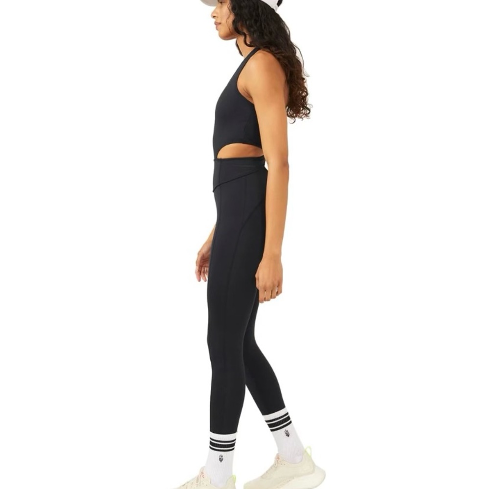 Free People Movement - Picture 3 of 8